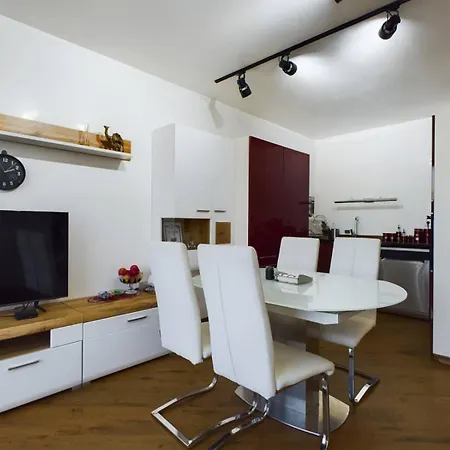 Luxury In Building K55 With Free Garage Apartment Varna